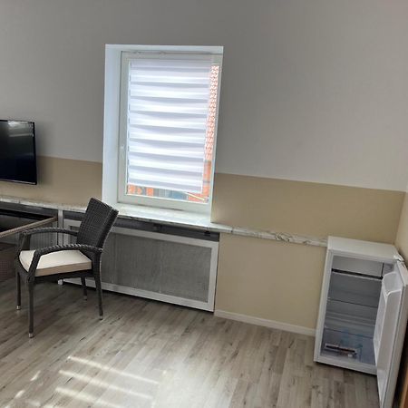 Doppelzimmer Mit Bad- Fernseher Meine Exterior photo